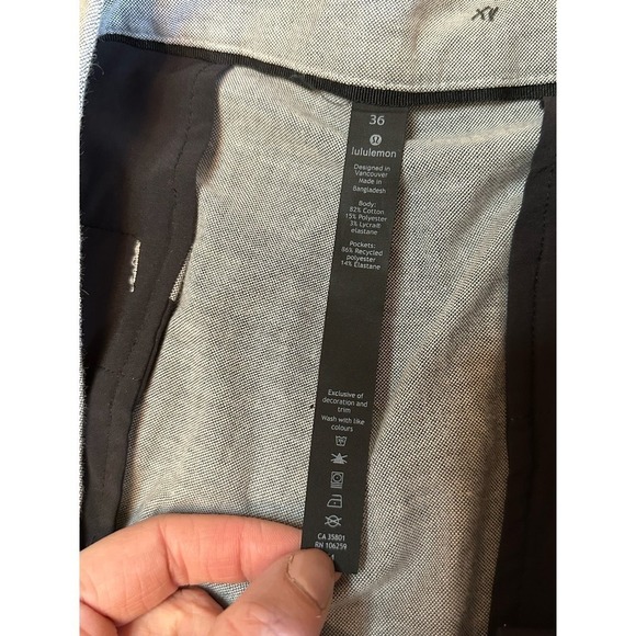 Lululemon Commission Short Relaxed *Qwick Oxford 11" - Picture 5 of 6